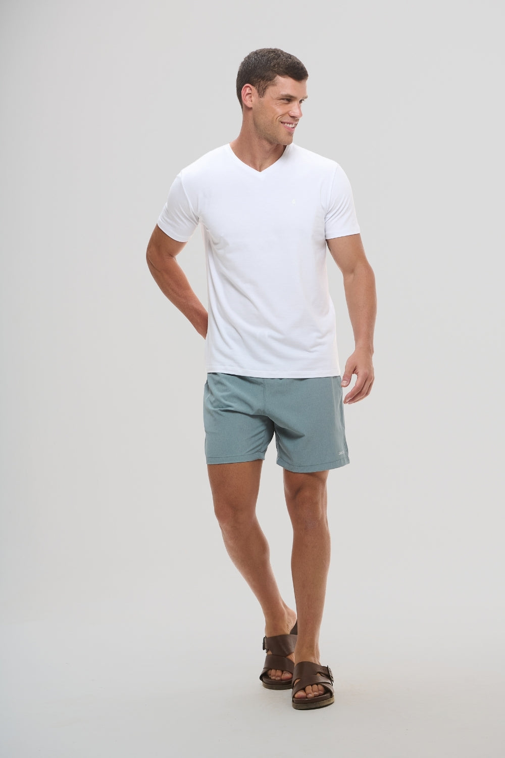 Camiseta Origem Gola V · Branco Essência – Algodão Egípcio