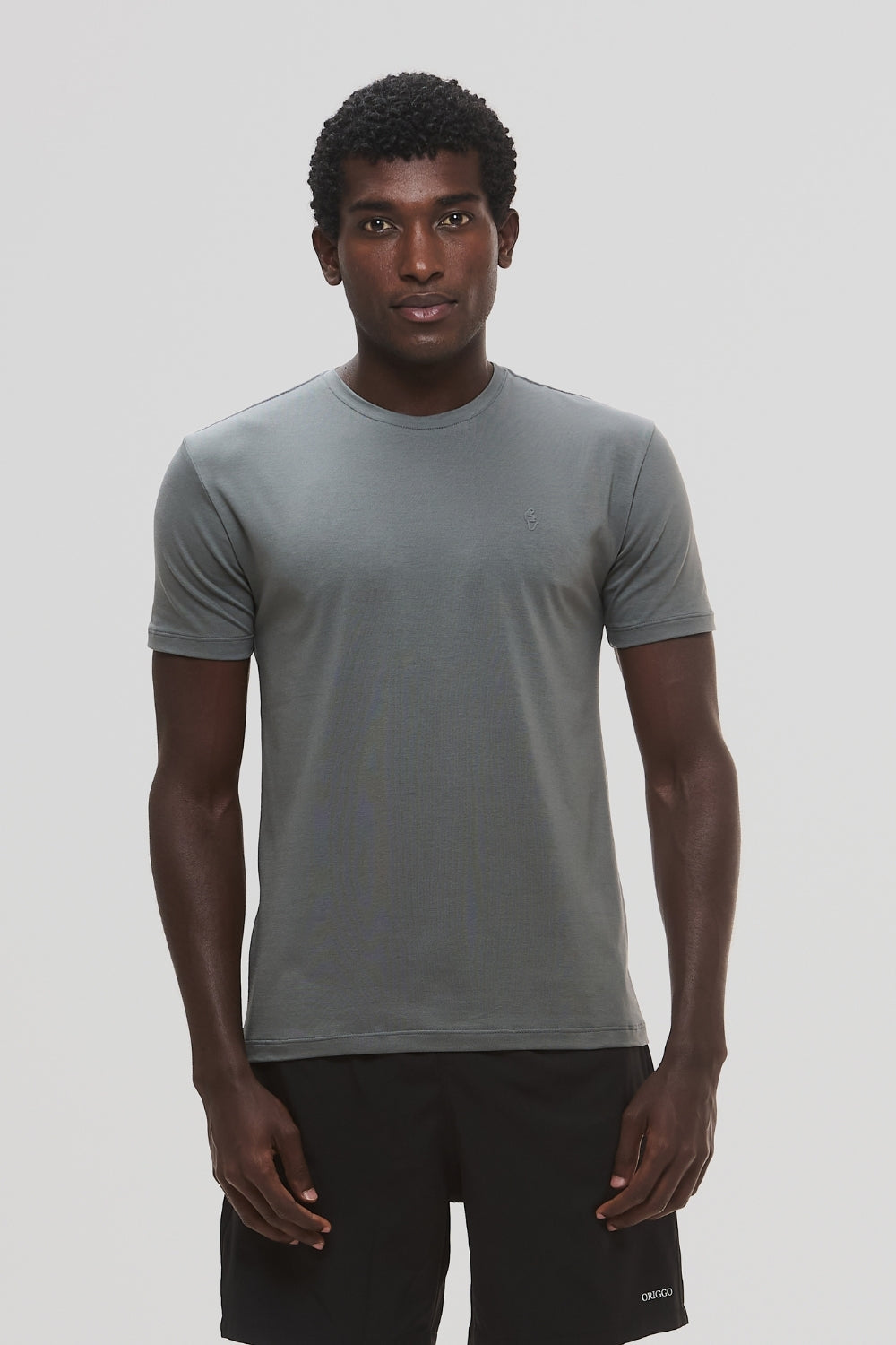 Camiseta Origem · Cinza Raiz – Algodão Egípcio