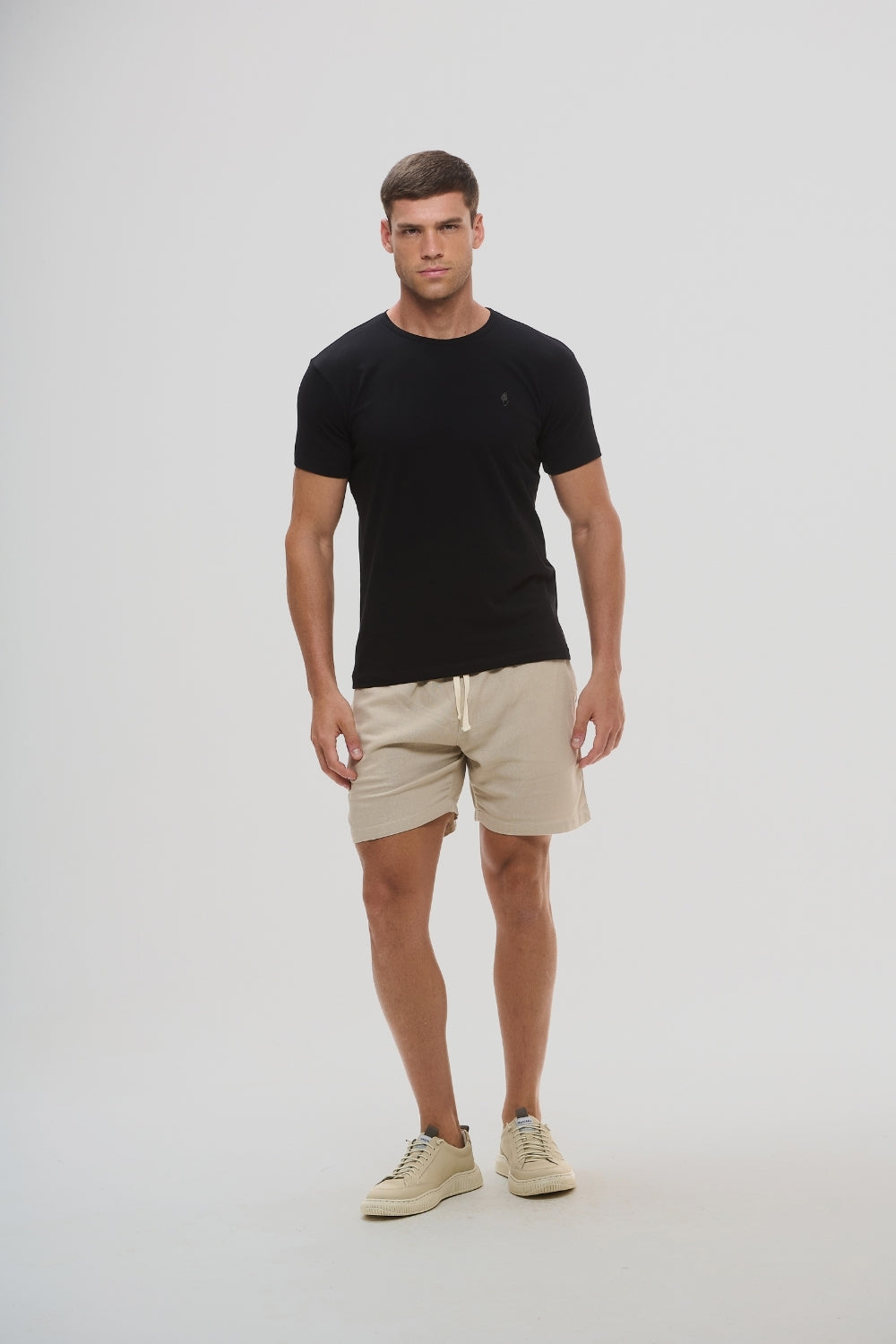 Camiseta Origem · Preto Essência – Algodão Egípcio