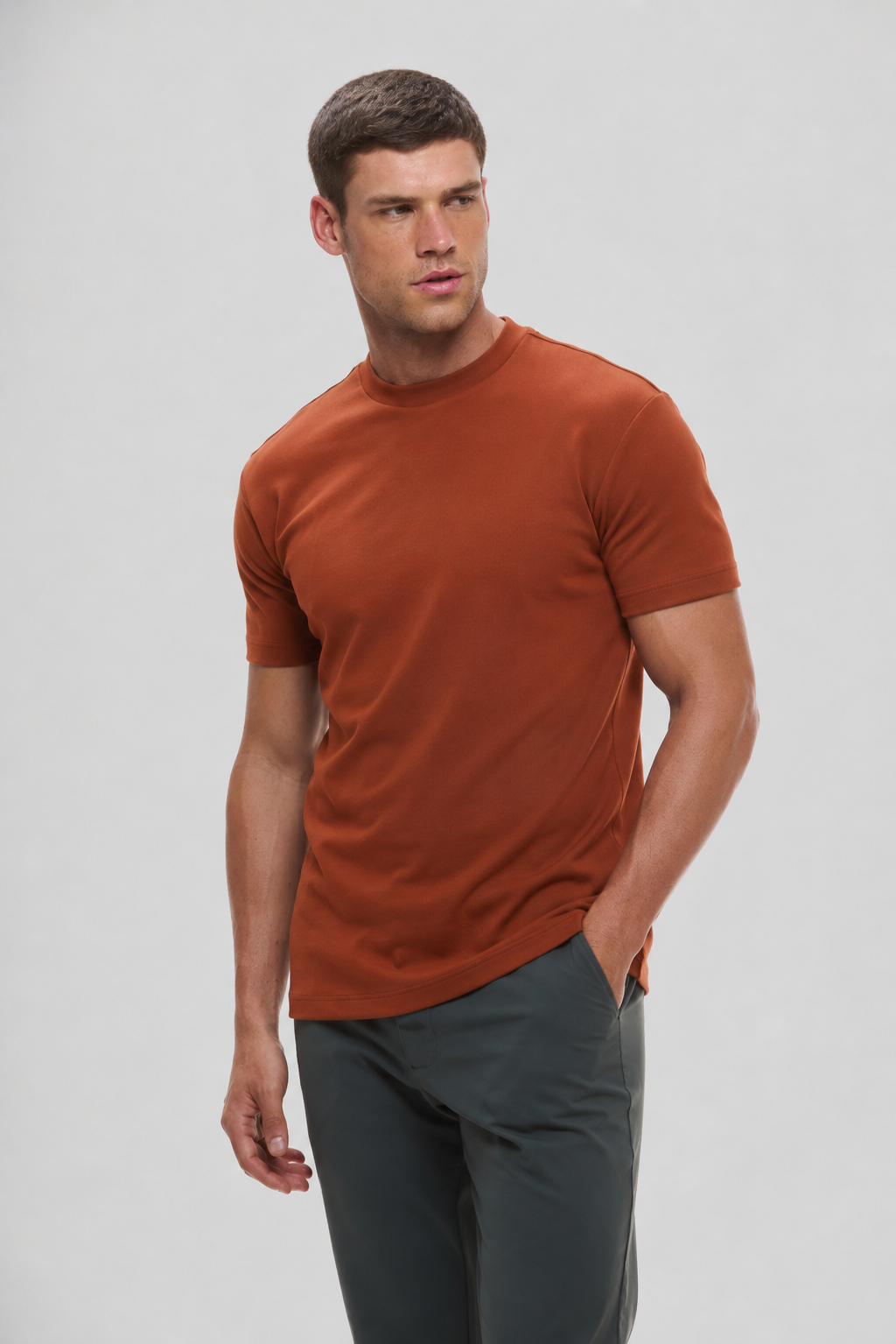 Camiseta Raiz Gola Média · Jatobá – Algodão Egípcio