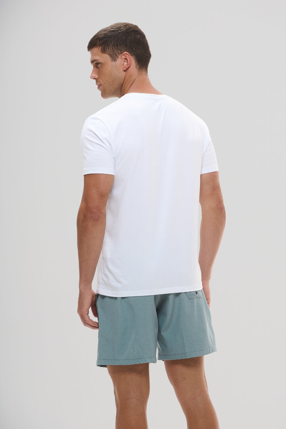 Camiseta Origem Gola V · Branco Essência – Algodão Egípcio