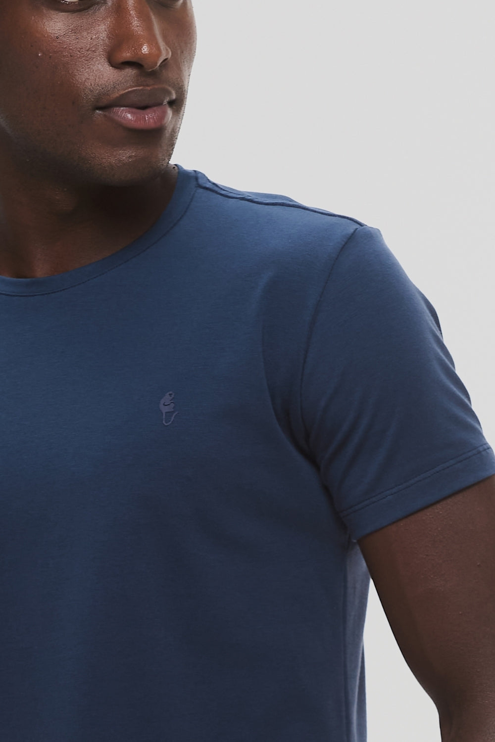 Camiseta Origem · Azul Horizonte – Algodão Egípcio