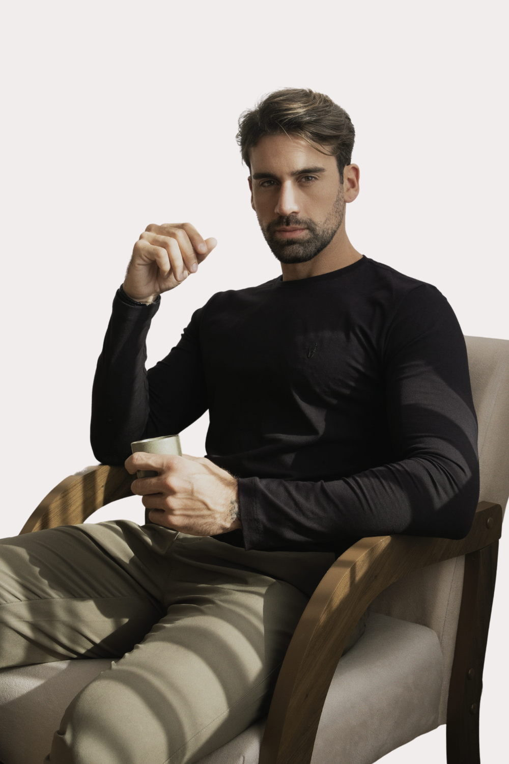Camiseta Manga Longa · Preto Essência – Algodão Egípcio